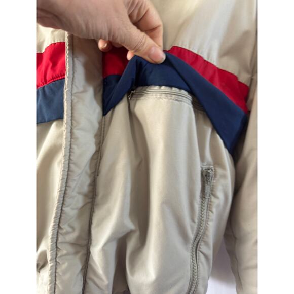 Quail Run Vintage Puffer Coat – Beige with Red and Navy Stripe – Size Medium - Picture 7 of 16